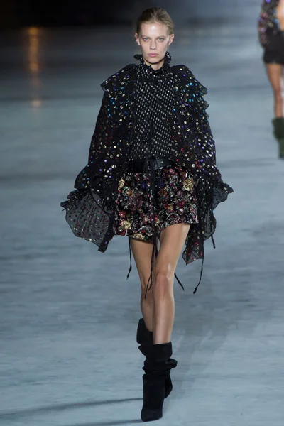 Look 5